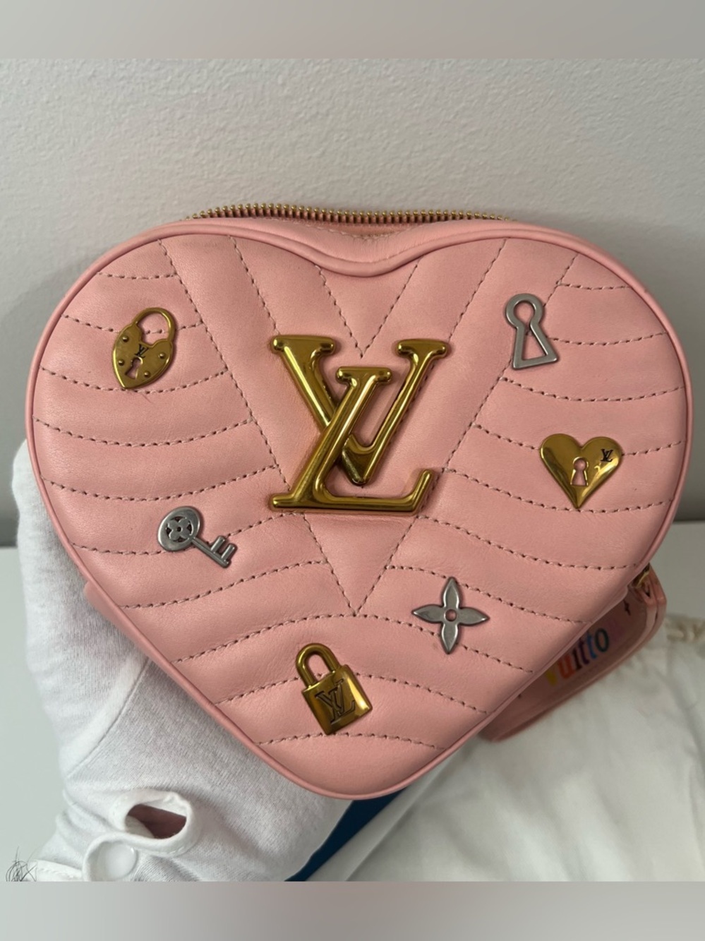 Louis Vuitton New Wave Heart Bag Pink Calfskin Gold Hardware Crossbody w/ Strap